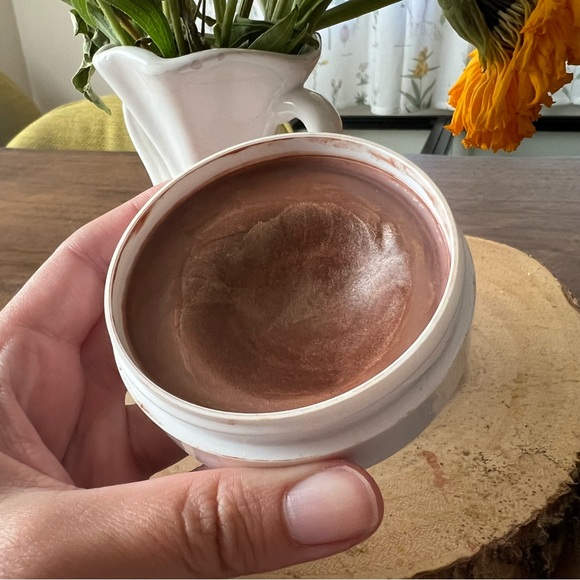 Jones Road Beauty bronze Miracle Balm - Picture 2 of 5